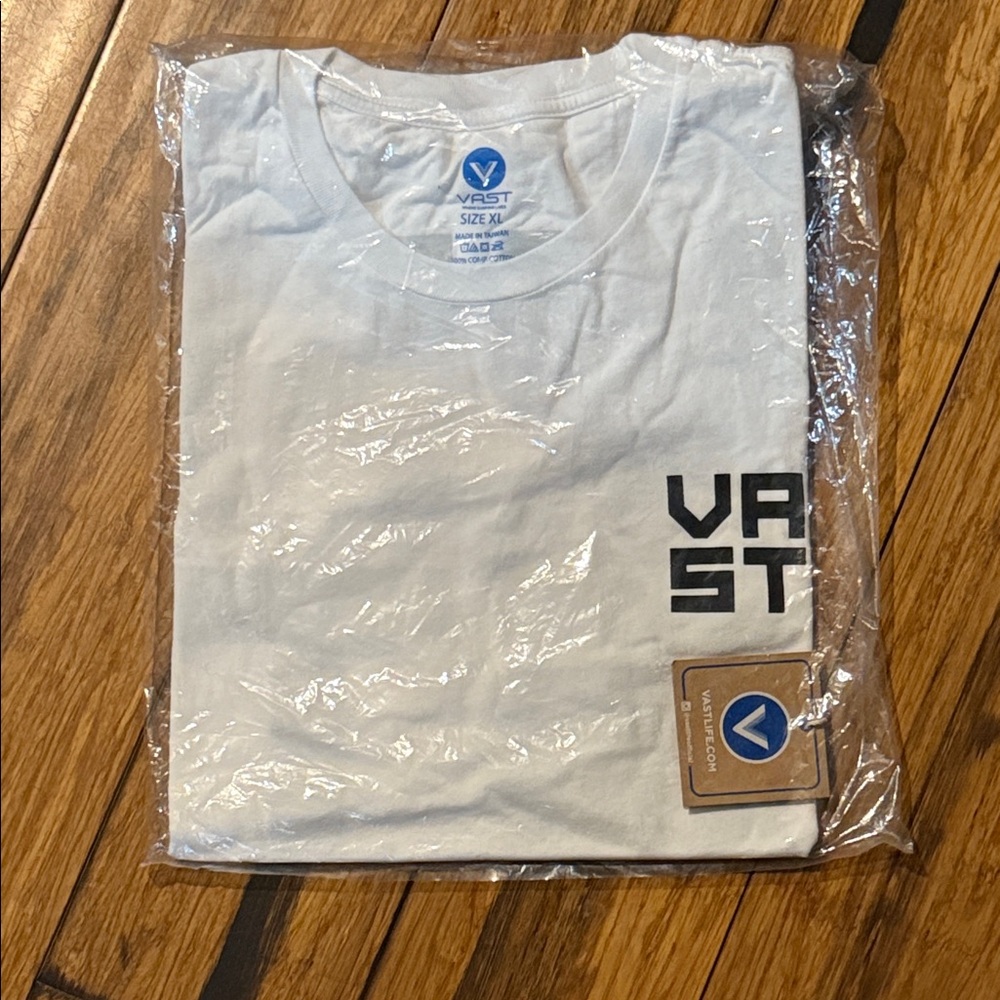 White Short Sleeve Men's Tee